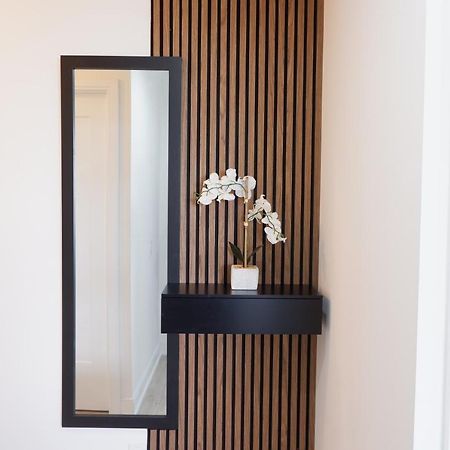 Modern Luxury Waterfront Condo ミシサガ エクステリア 写真